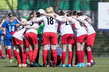 Bild 22 - wCJ Walddoerfer 2 - VfL Pinneberg 2 : Ergebnis: 7:0